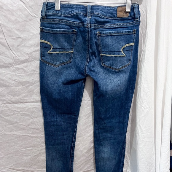 American Eagle Skinny Kick size 2 Short - Picture 2 of 4